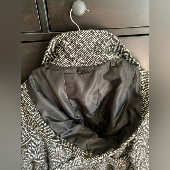 Black / grey winter coat - Picture 9 of 13